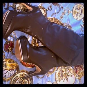 Leather boots from Guadalajara size 8